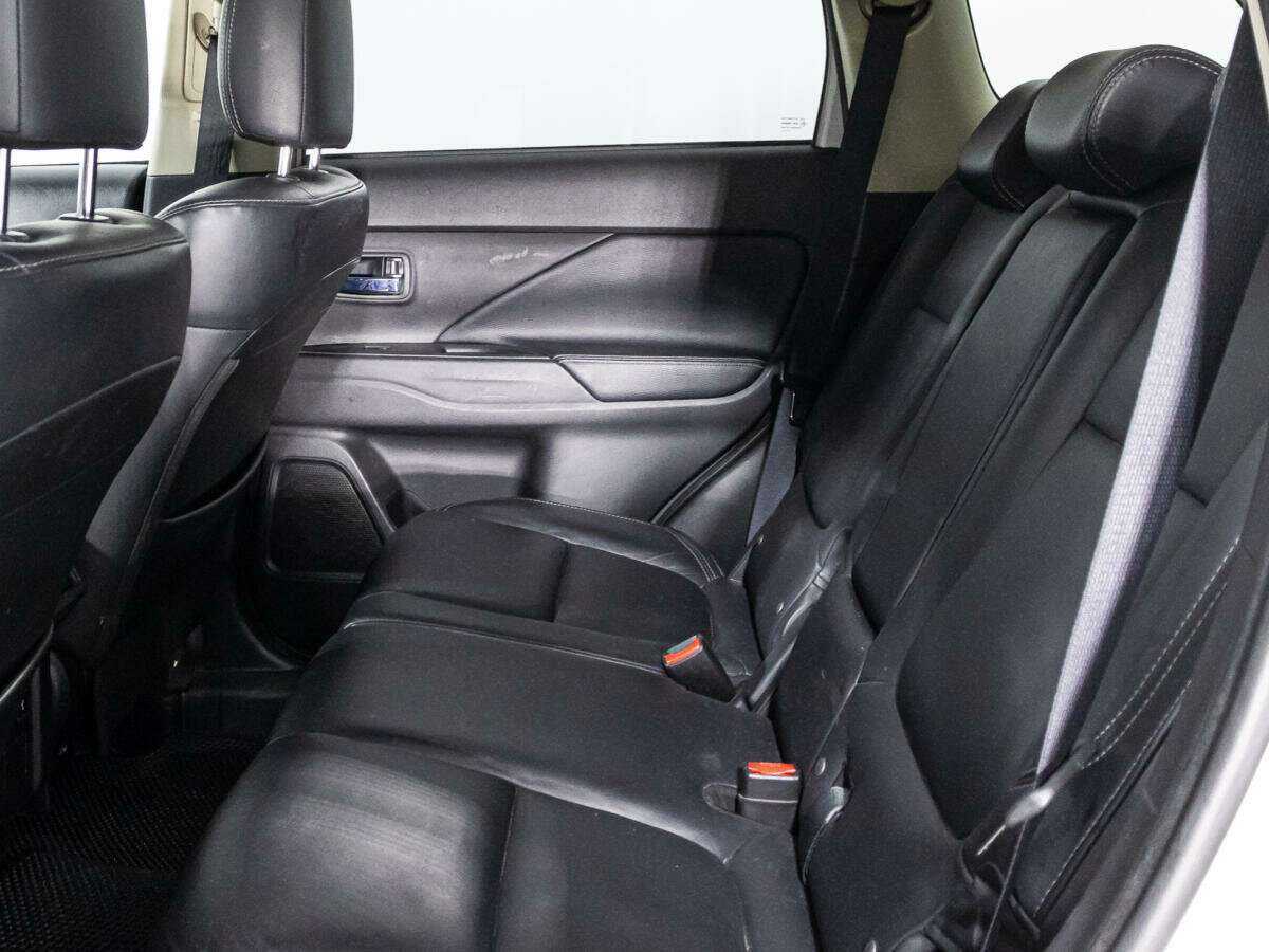 Mitsubishi Outlander 2019 года с пробегом. Фото: #9
