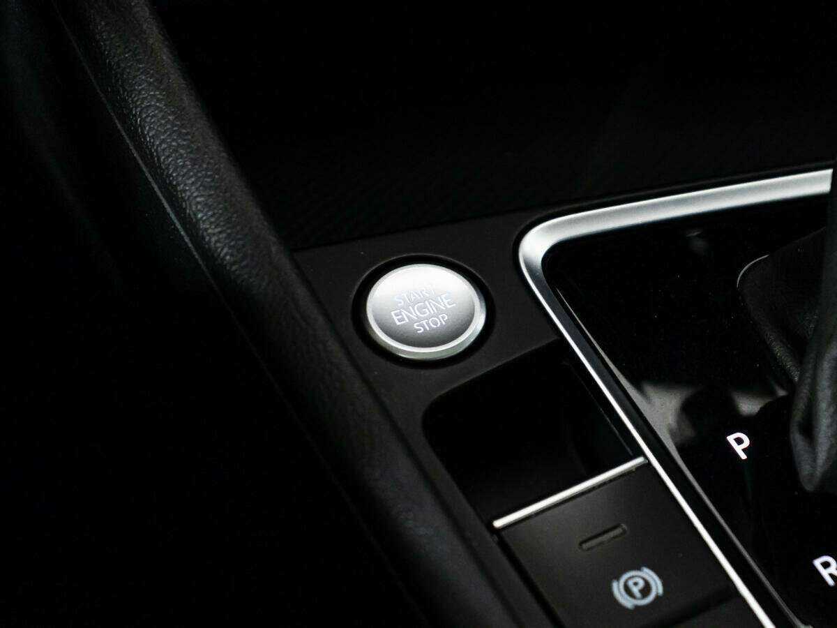 Volkswagen Jetta 2018 года с пробегом. Фото: #17