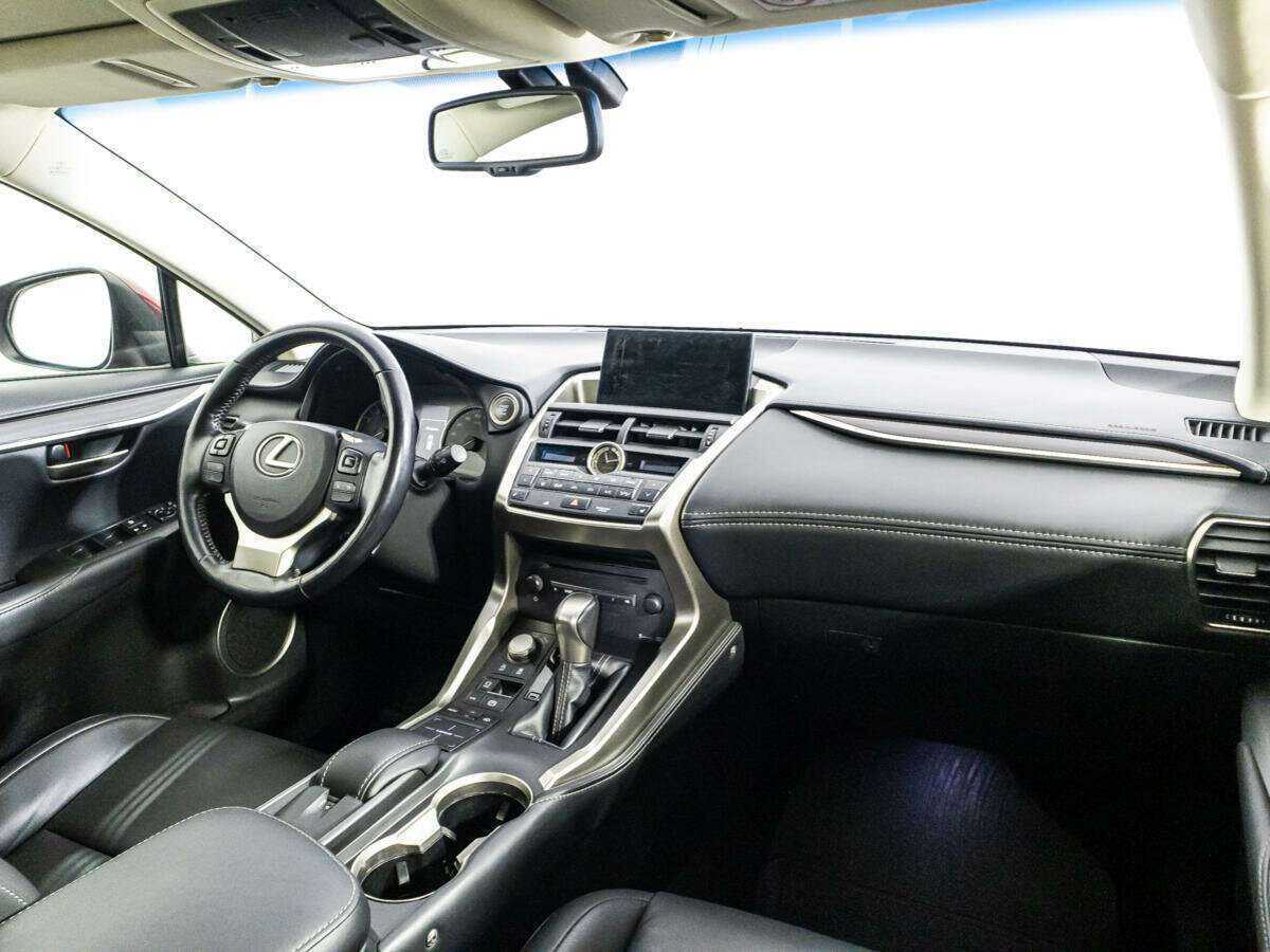 Lexus NX 2015 года с пробегом. Фото: #8