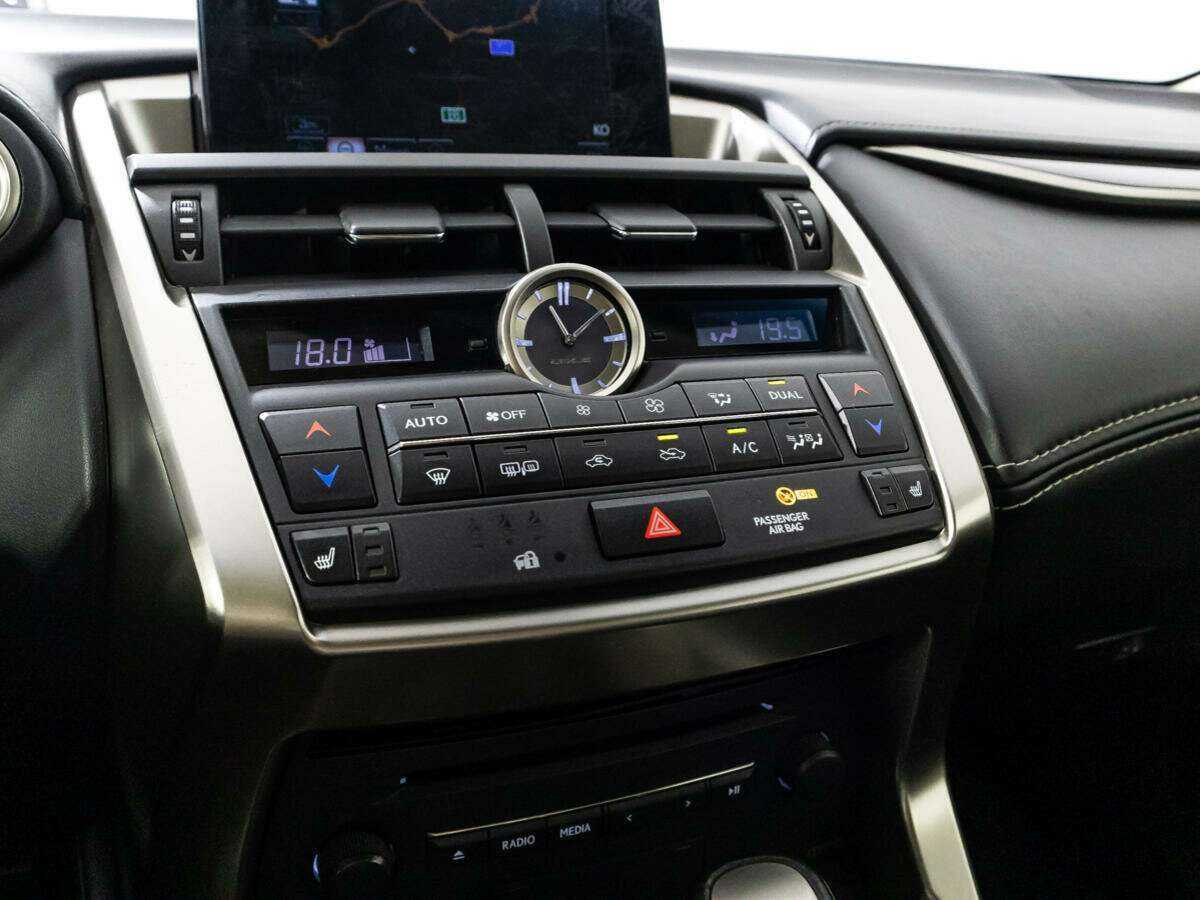 Lexus NX 2015 года с пробегом. Фото: #16