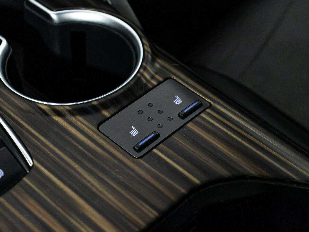 Toyota Camry 2018 года с пробегом. Фото: #15