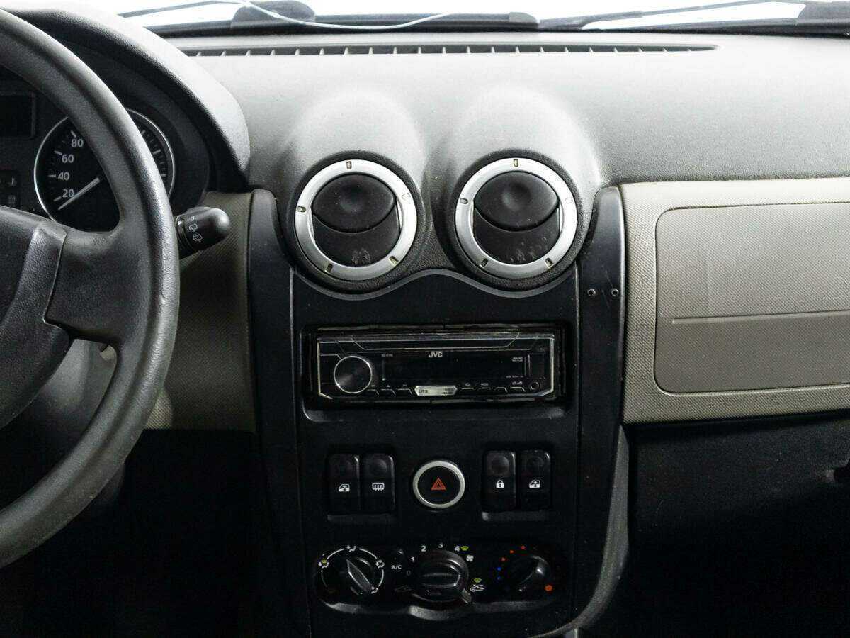 Б/У Лада (ВАЗ) Ларгус 2015 года. Фото: #12