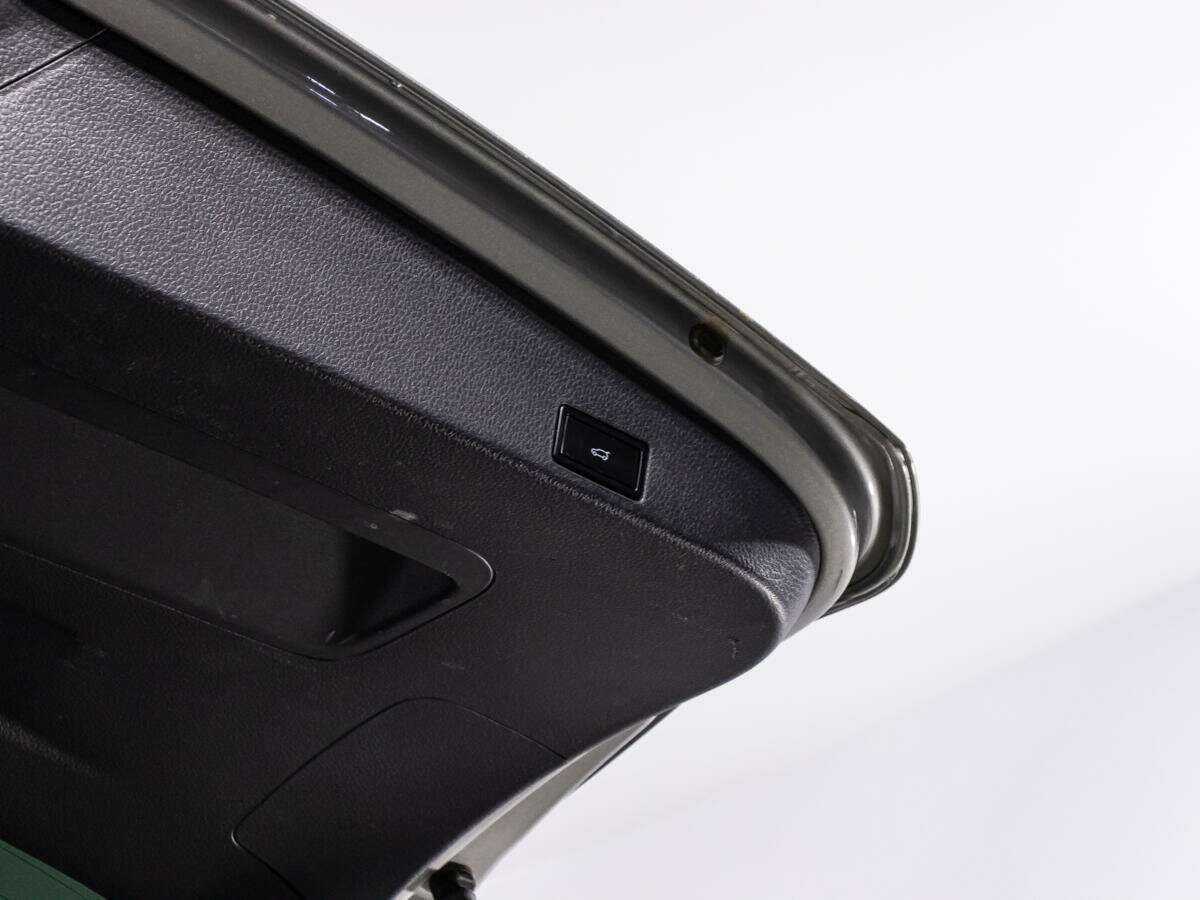 Volkswagen Touareg 2015 года с пробегом. Фото: #13