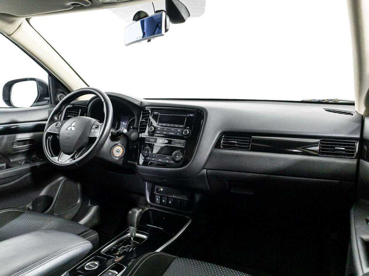 Mitsubishi Outlander 2019 года с пробегом. Фото: #8
