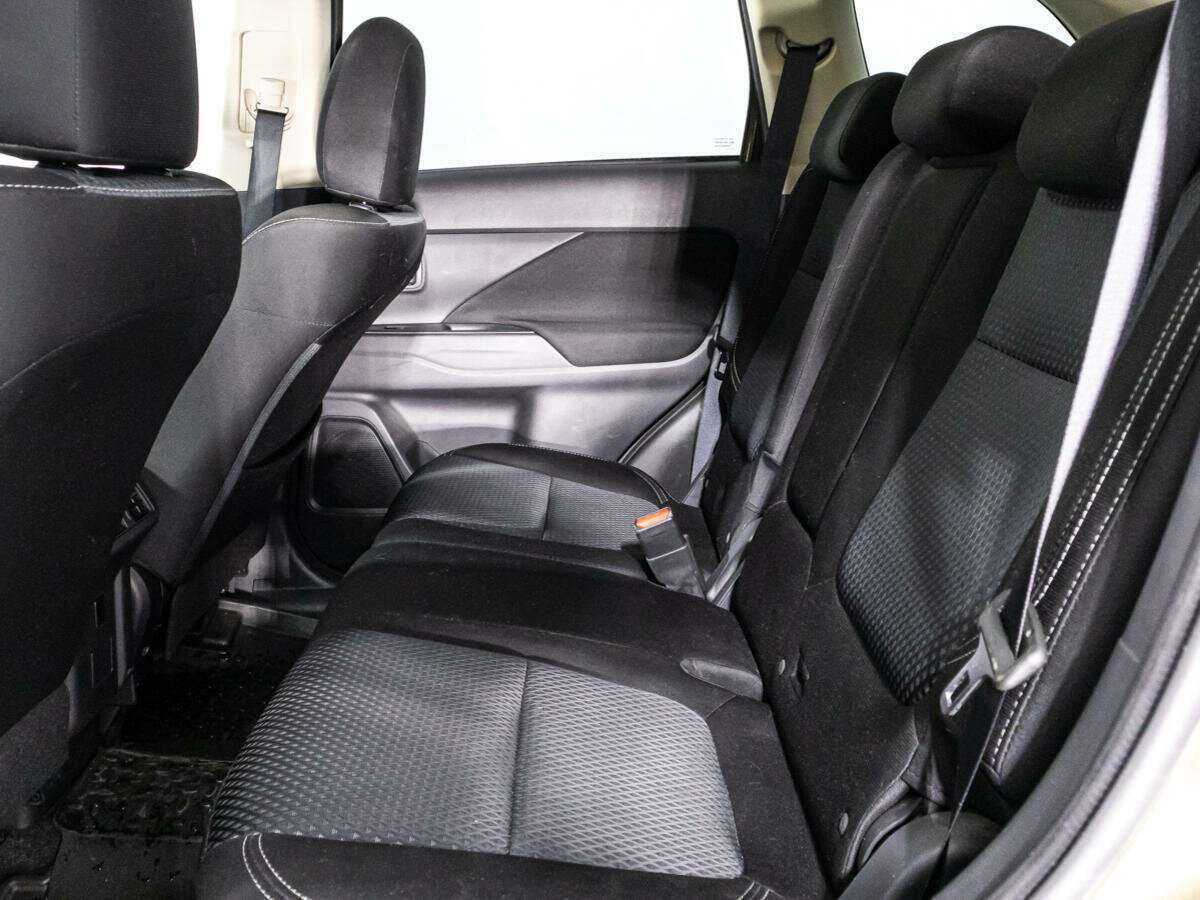 Mitsubishi Outlander 2019 года с пробегом. Фото: #9