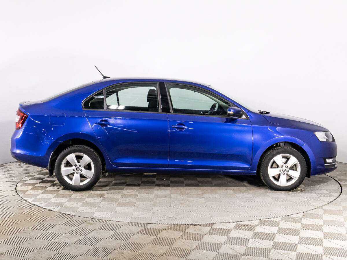 Б/У Шкода Рапид 2017 года. Фото: #3