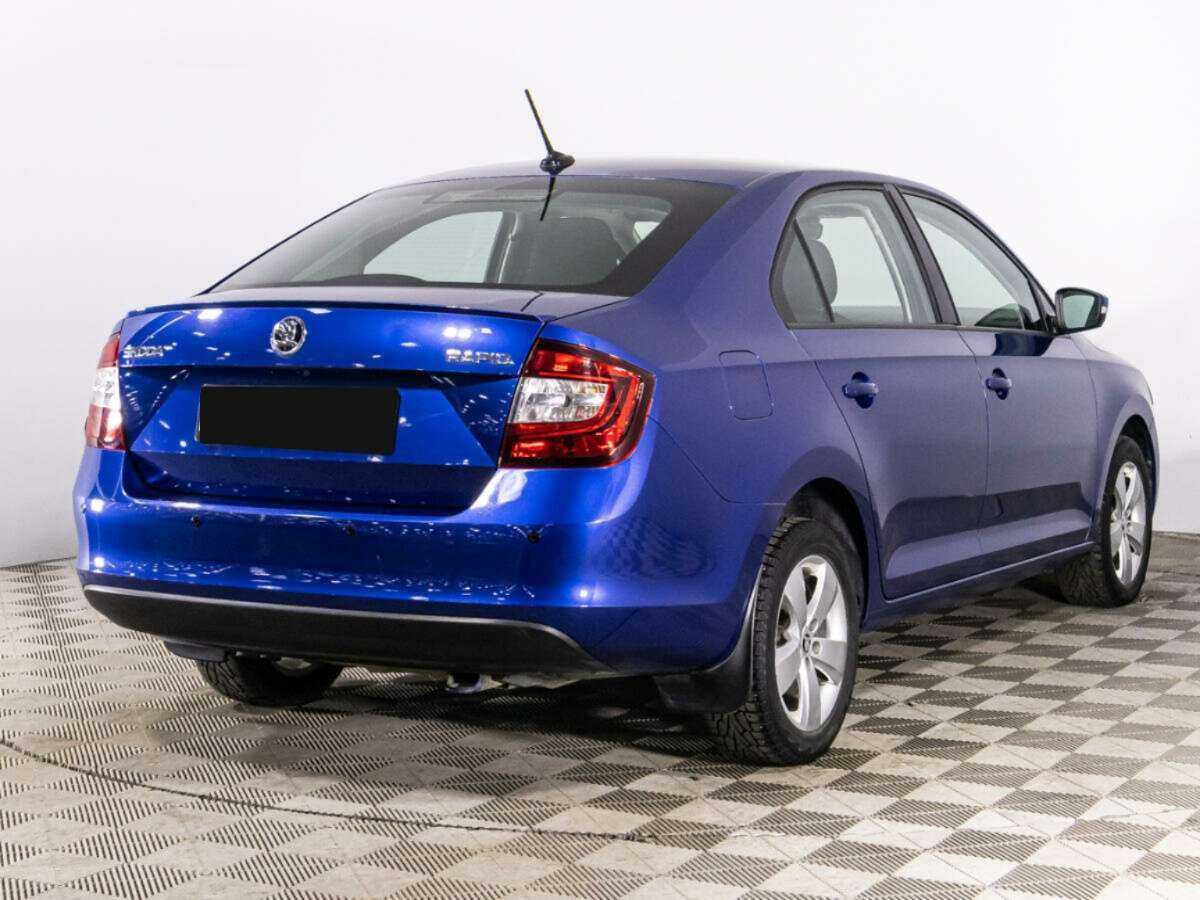 Б/У Шкода Рапид 2017 года. Фото: #4