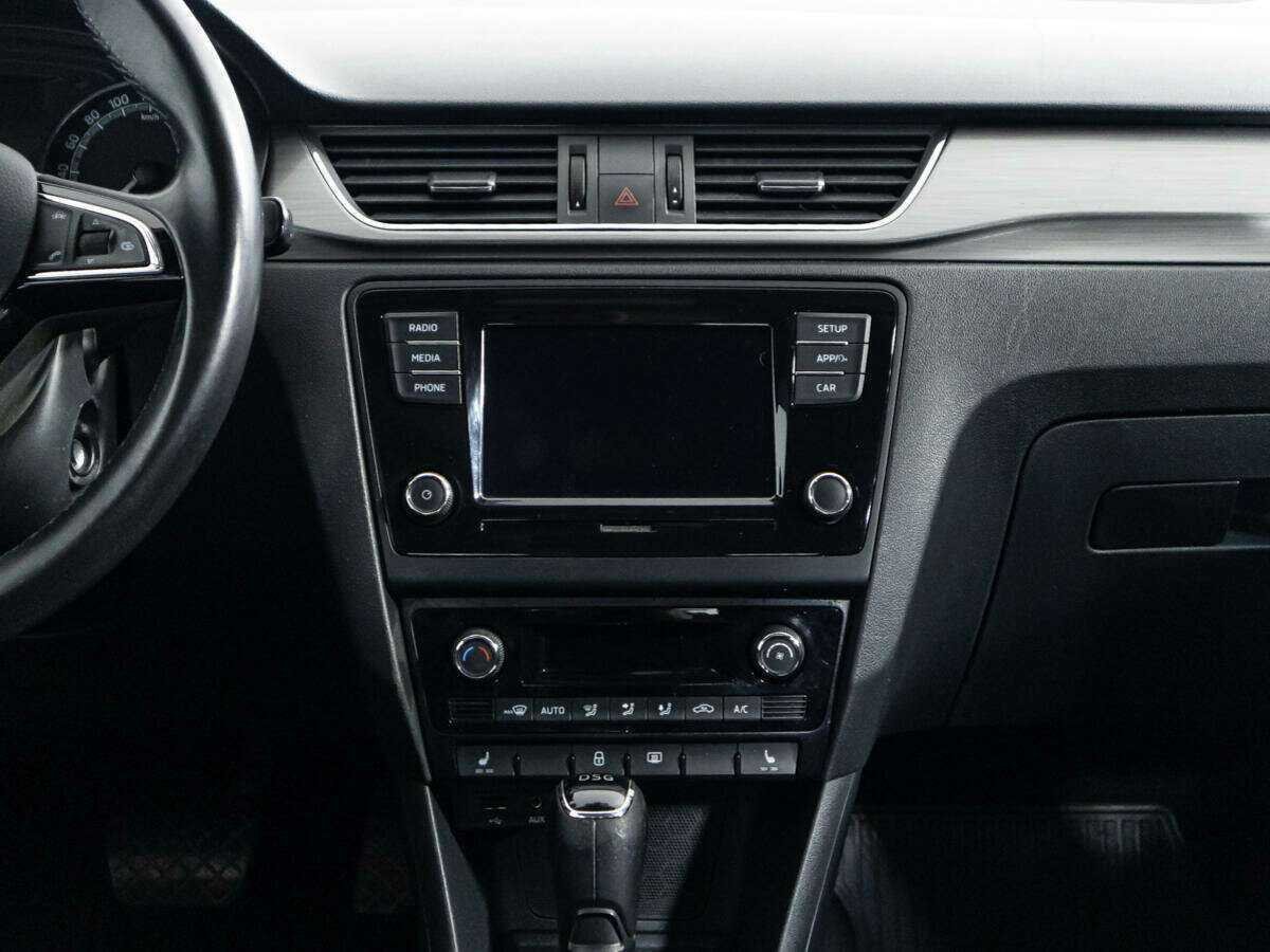 Б/У Шкода Рапид 2017 года. Фото: #13