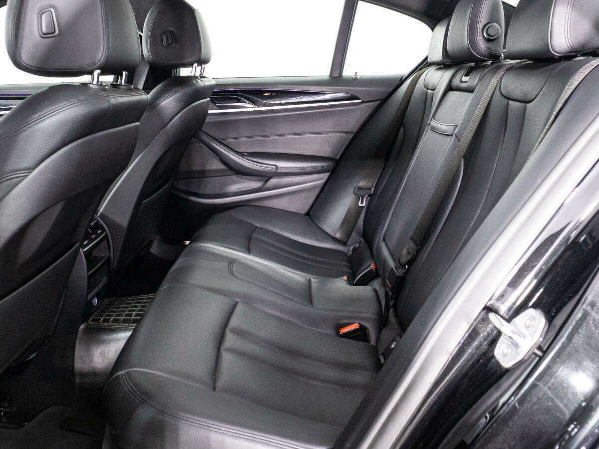 BMW 5 серии 2017 года с пробегом. Фото: #9