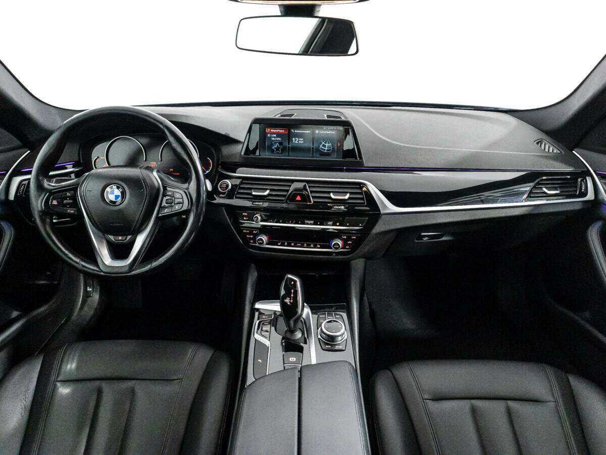 BMW 5 серии 2017 года с пробегом. Фото: #12