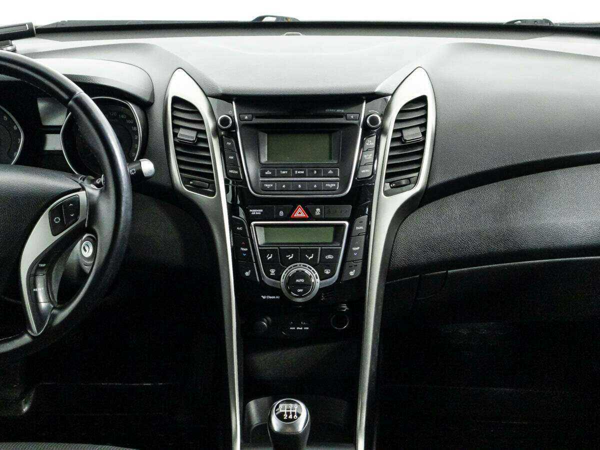 Б/У Хендай ай30 2013 года. Фото: #13