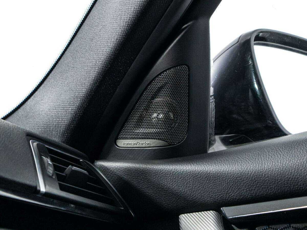 BMW 3 серии 2017 года с пробегом. Фото: #18