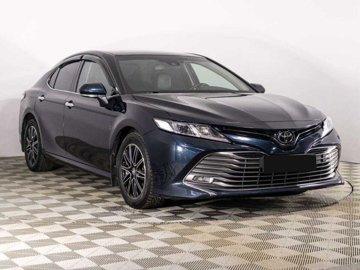 Toyota Camry 2018 года с пробегом. Фото: #2