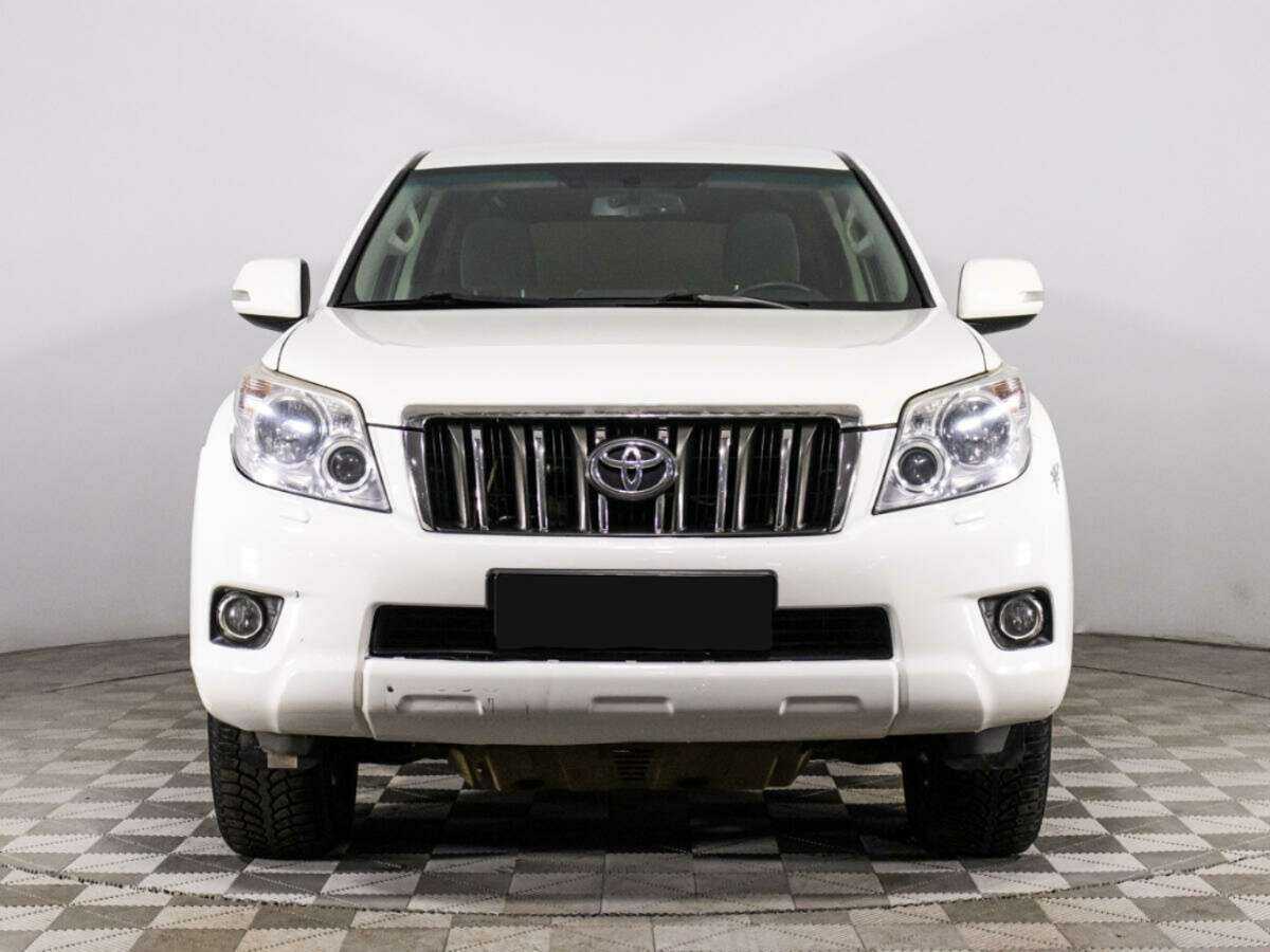 Toyota Land Cruiser Prado 2012 года с пробегом. Фото: #1