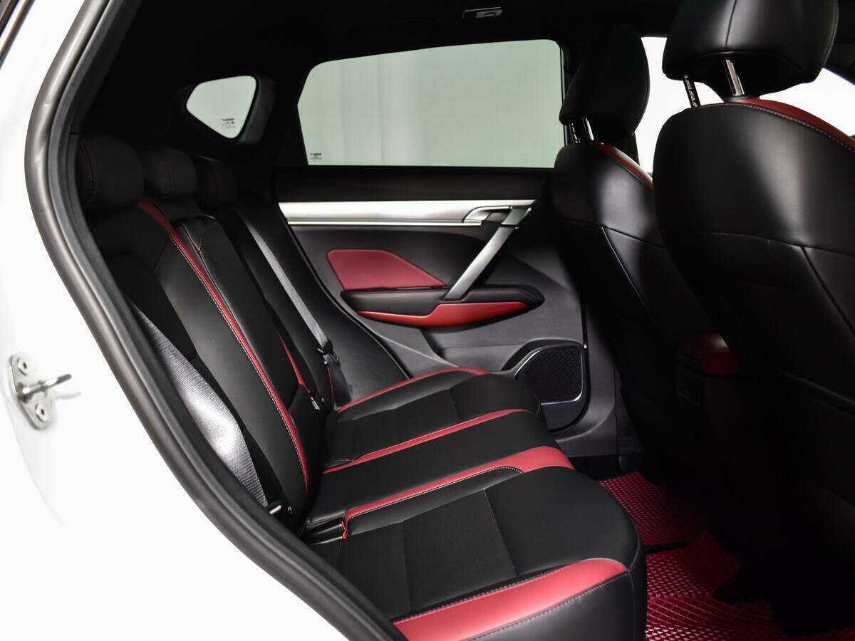 Б/У Джили Кулрэй 2022 года. Фото: #9