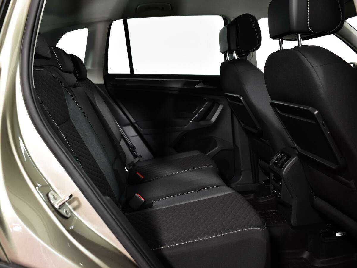 Volkswagen Tiguan 2018 года с пробегом. Фото: #8