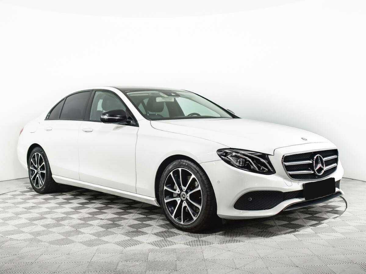 Mercedes-Benz E-Класс 2016 года с пробегом. Фото: #2