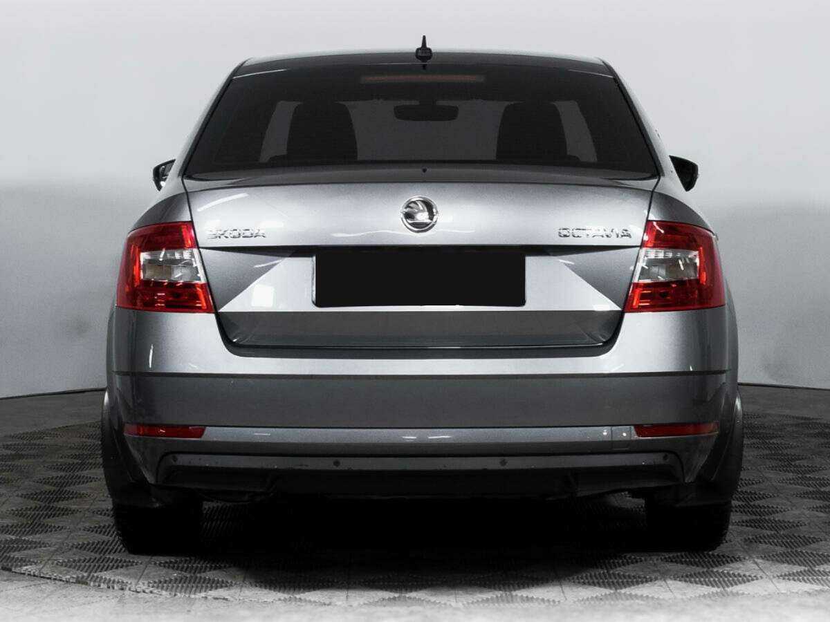 Б/У Шкода Октавия 2018 года. Фото: #5