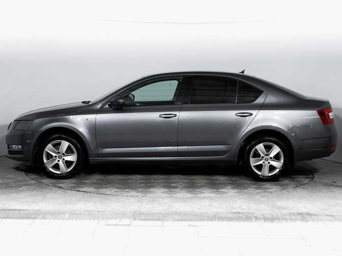 Б/У Шкода Октавия 2018 года. Фото: #7