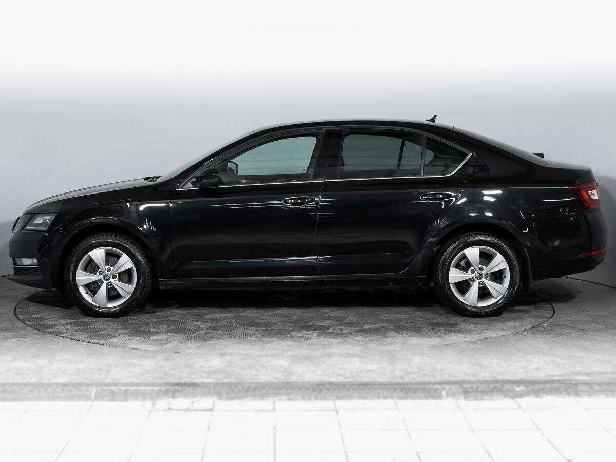 Б/У Шкода Октавия 2018 года. Фото: #7