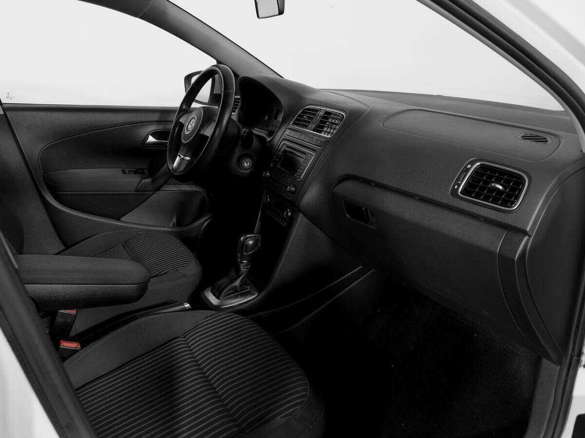 Б/У Фольксваген Поло 2013 года. Фото: #8