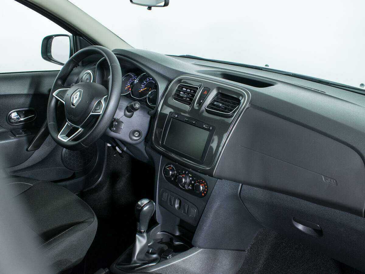 Б/У Рено Логан 2020 года. Фото: #8