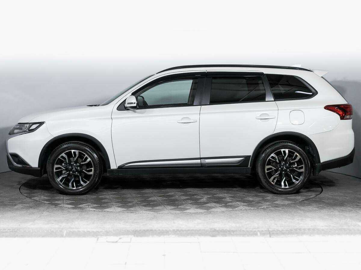 Mitsubishi Outlander 2021 года с пробегом. Фото: #7