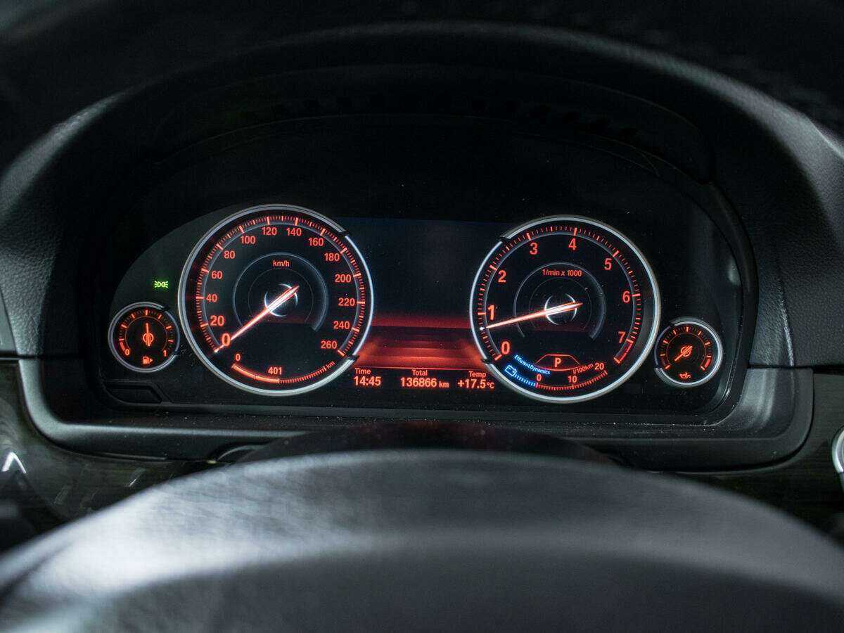 BMW 5 серии 2016 года с пробегом. Фото: #10