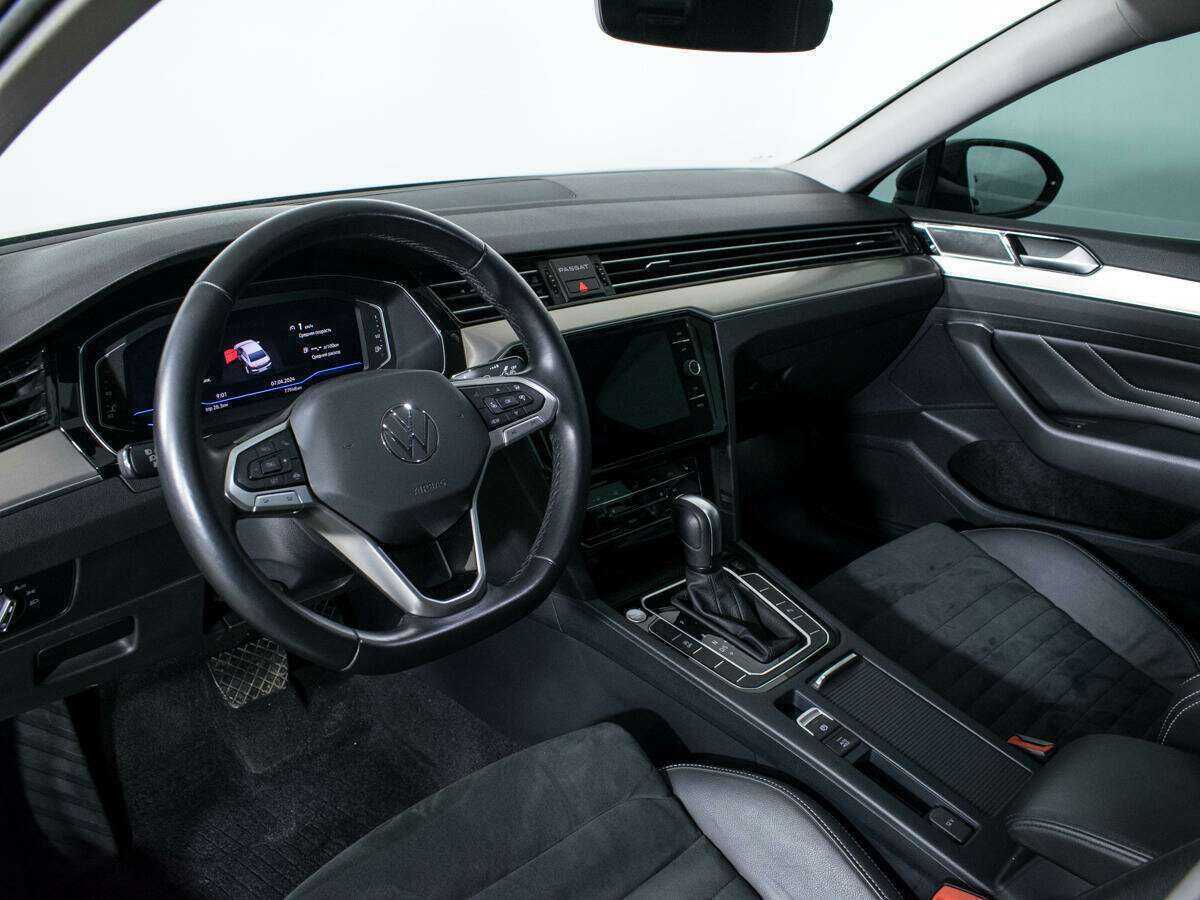 Volkswagen Passat 2021 года с пробегом. Фото: #11