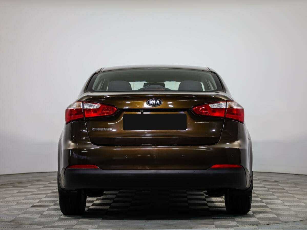 Б/У Киа Церато 2015 года. Фото: #4