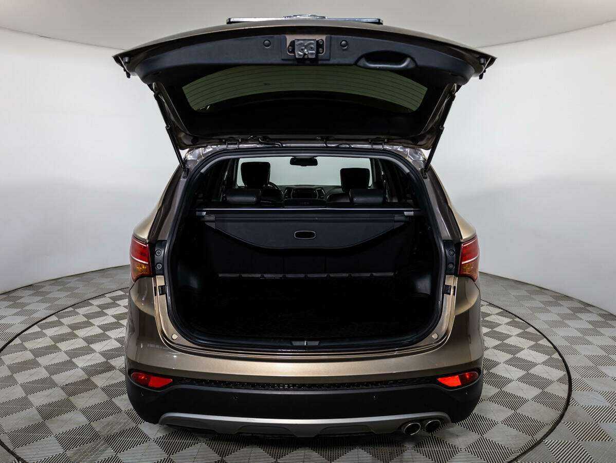 Б/У Хендай Санта Фе 2013 года. Фото: #16