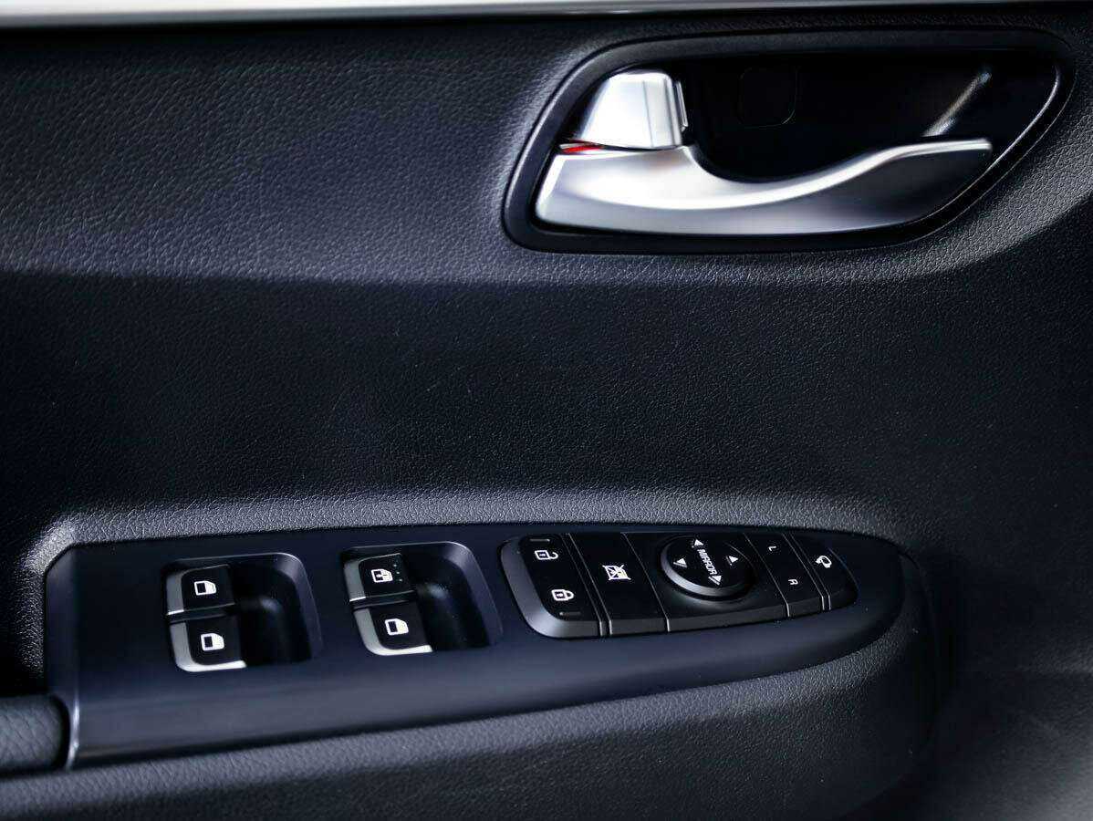 Б/У Киа Рио 2021 года. Фото: #14