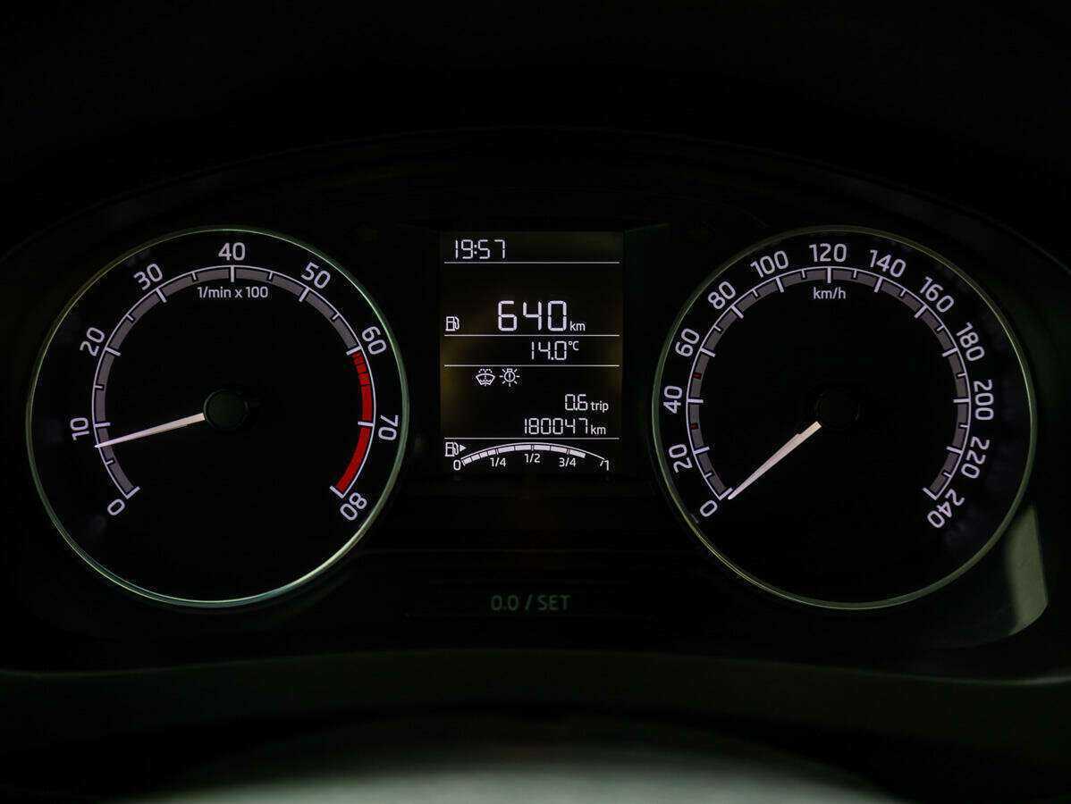 Б/У Шкода Рапид 2018 года. Фото: #13