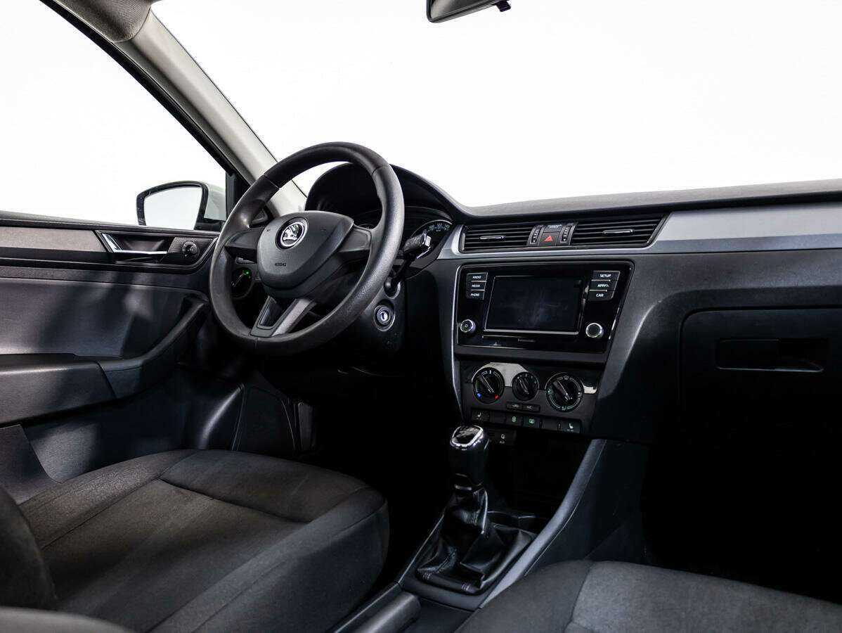 Б/У Шкода Рапид 2017 года. Фото: #7