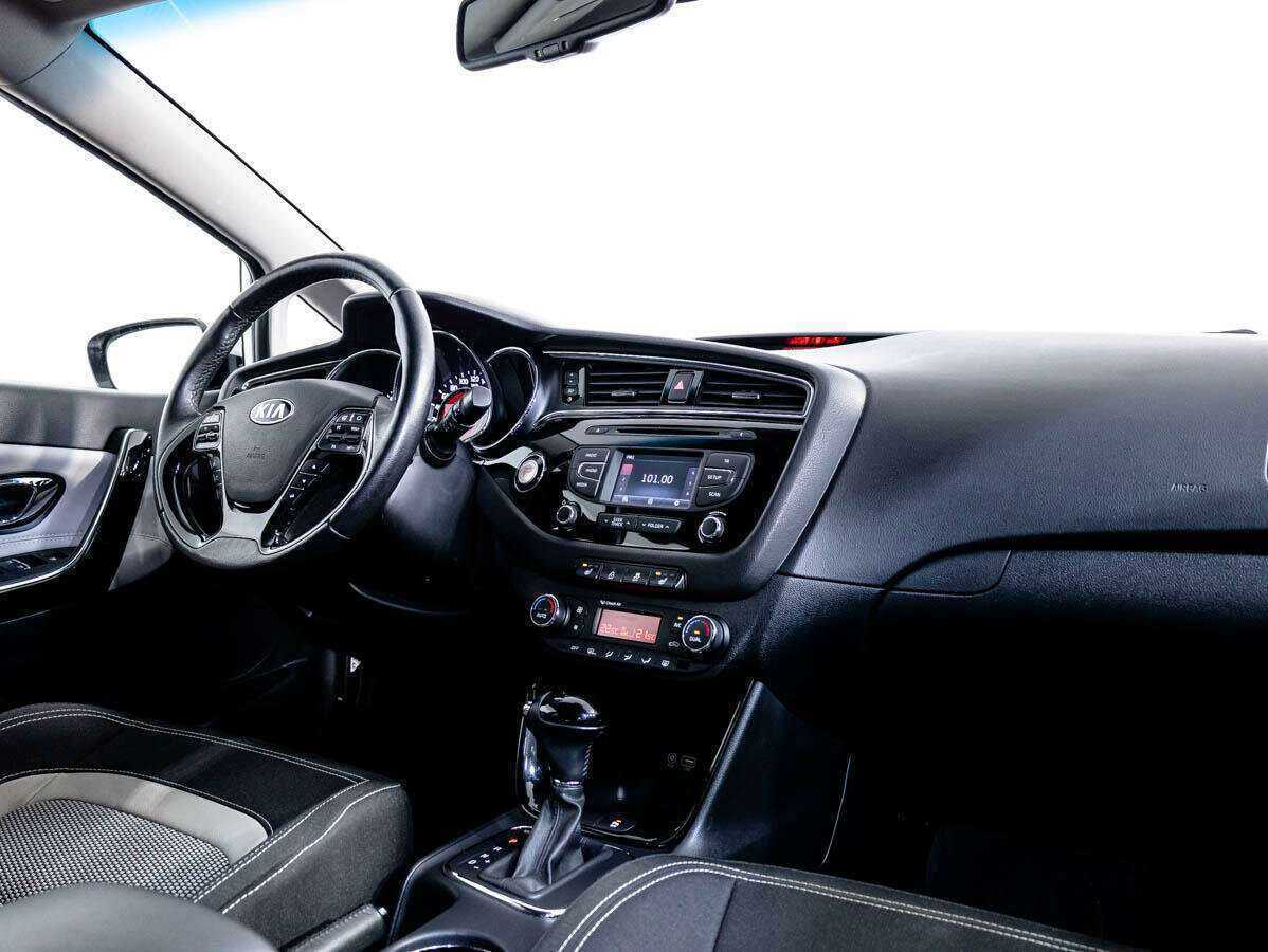 Б/У Киа Сид 2016 года. Фото: #7