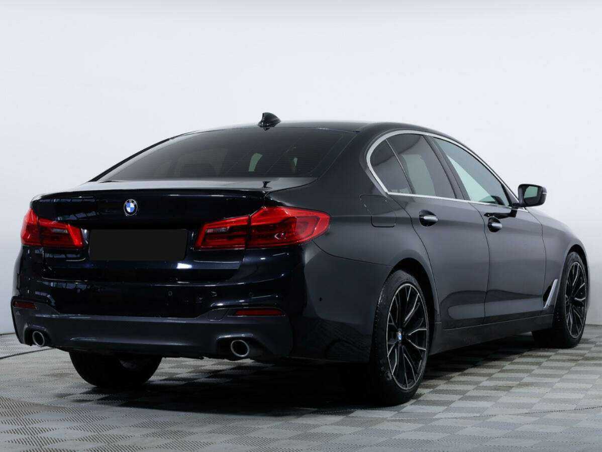 BMW 5 серии 2018 года с пробегом. Фото: #3