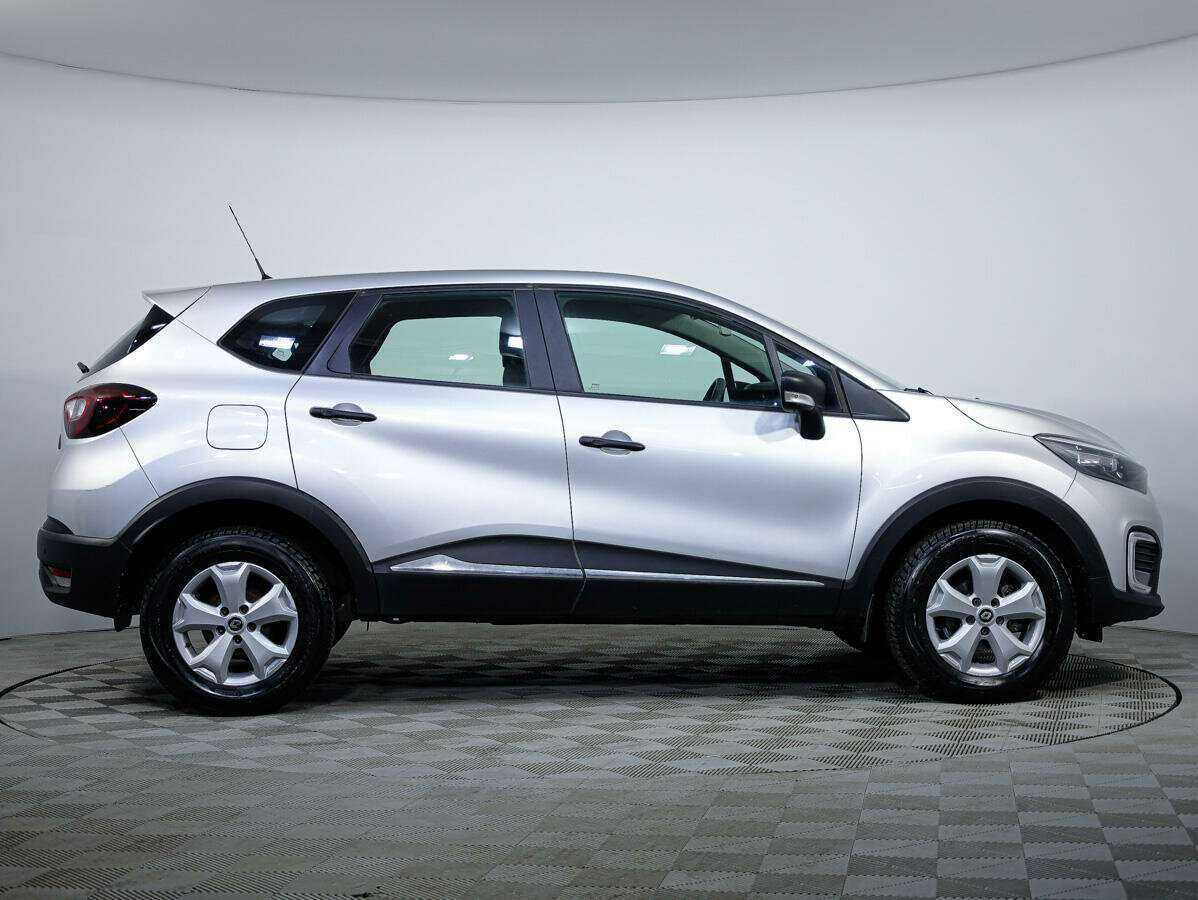 Б/У Рено Каптюр 2018 года. Фото: #2