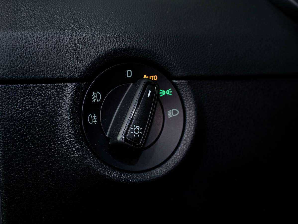 Б/У Шкода Октавия 2018 года. Фото: #16