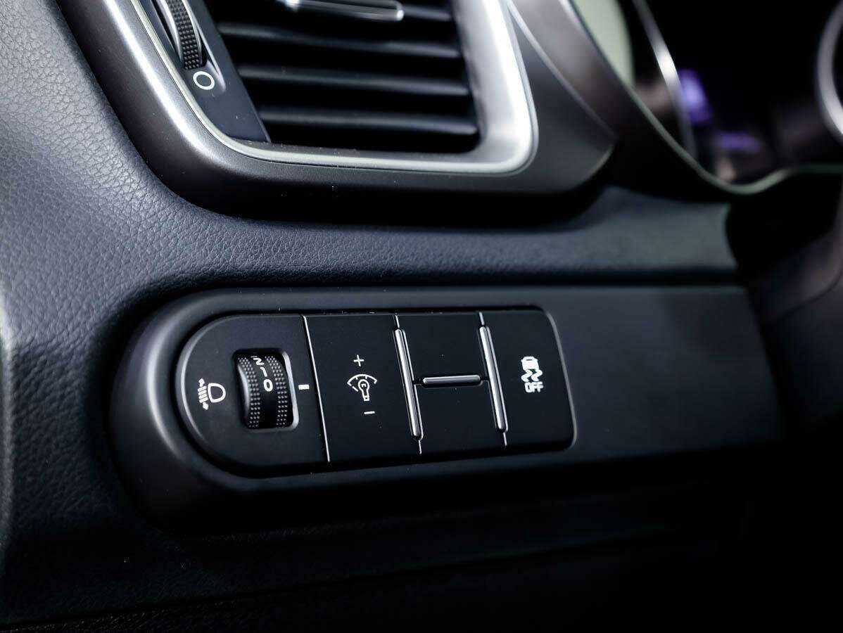 Б/У Киа Сид 2018 года. Фото: #13