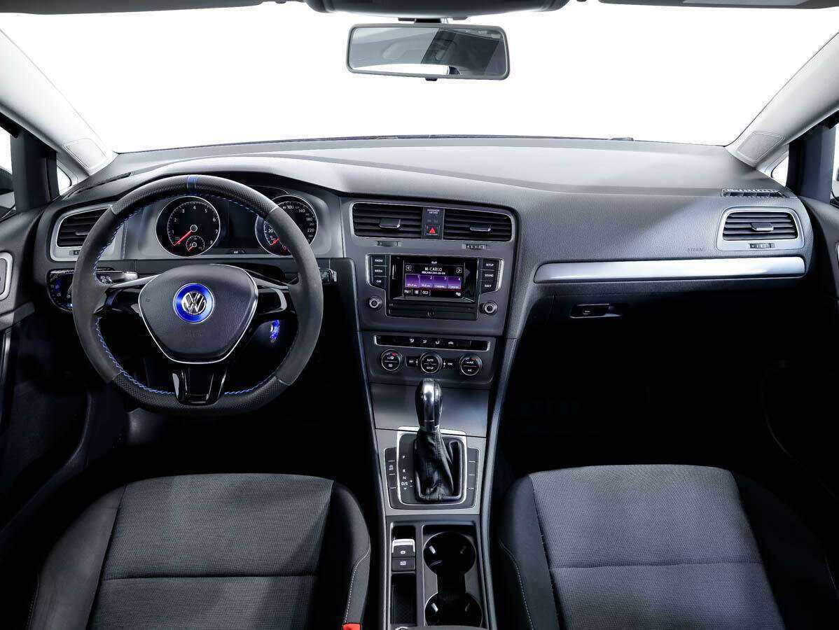 Б/У Фольксваген Гольф 2013 года. Фото: #8