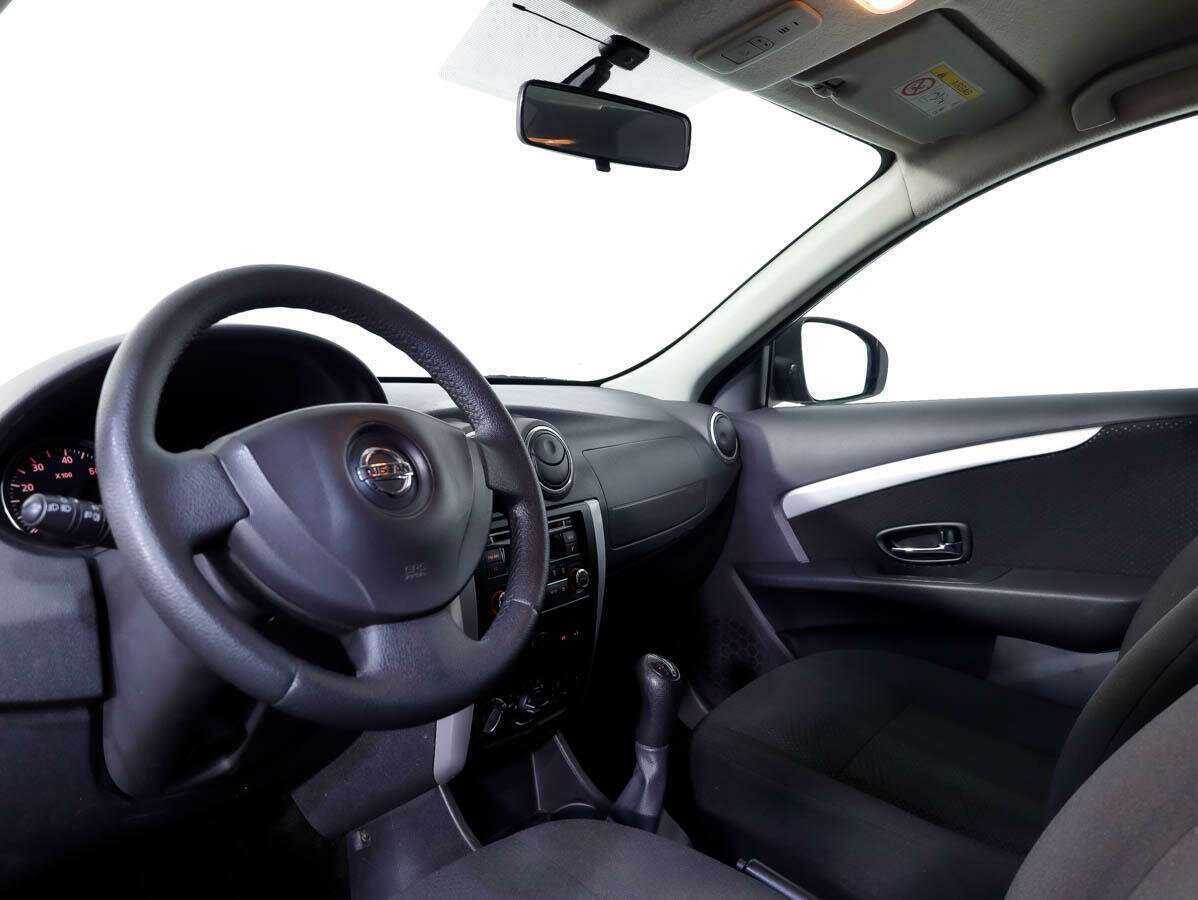 Б/У Ниссан Альмера 2017 года. Фото: #9