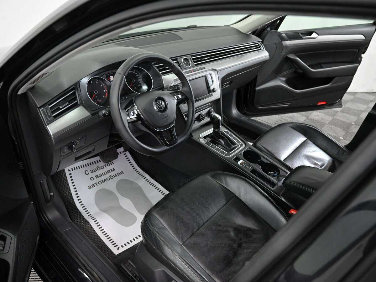 Б/У Фольксваген Пассат 2016 года. Фото: #4