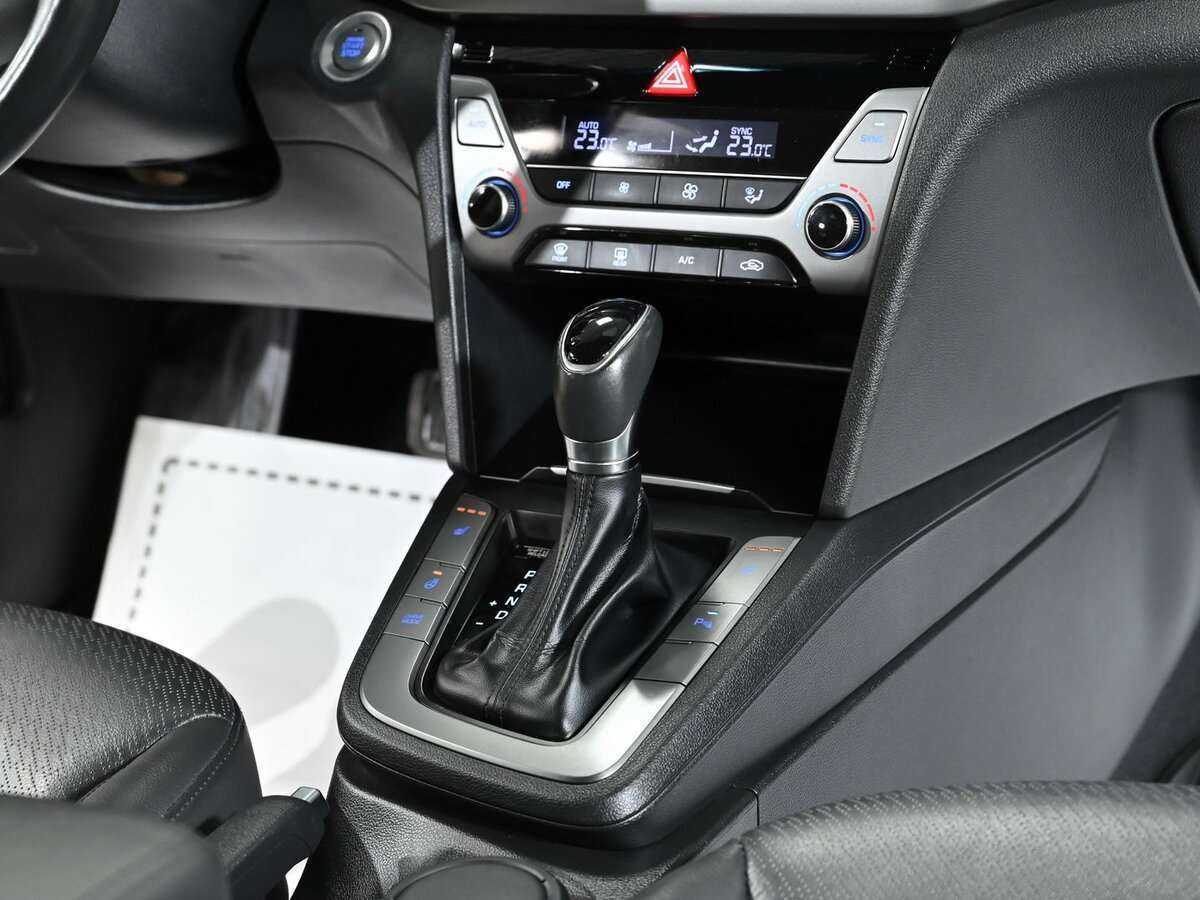 Б/У Хендай Елантра 2018 года. Фото: #11