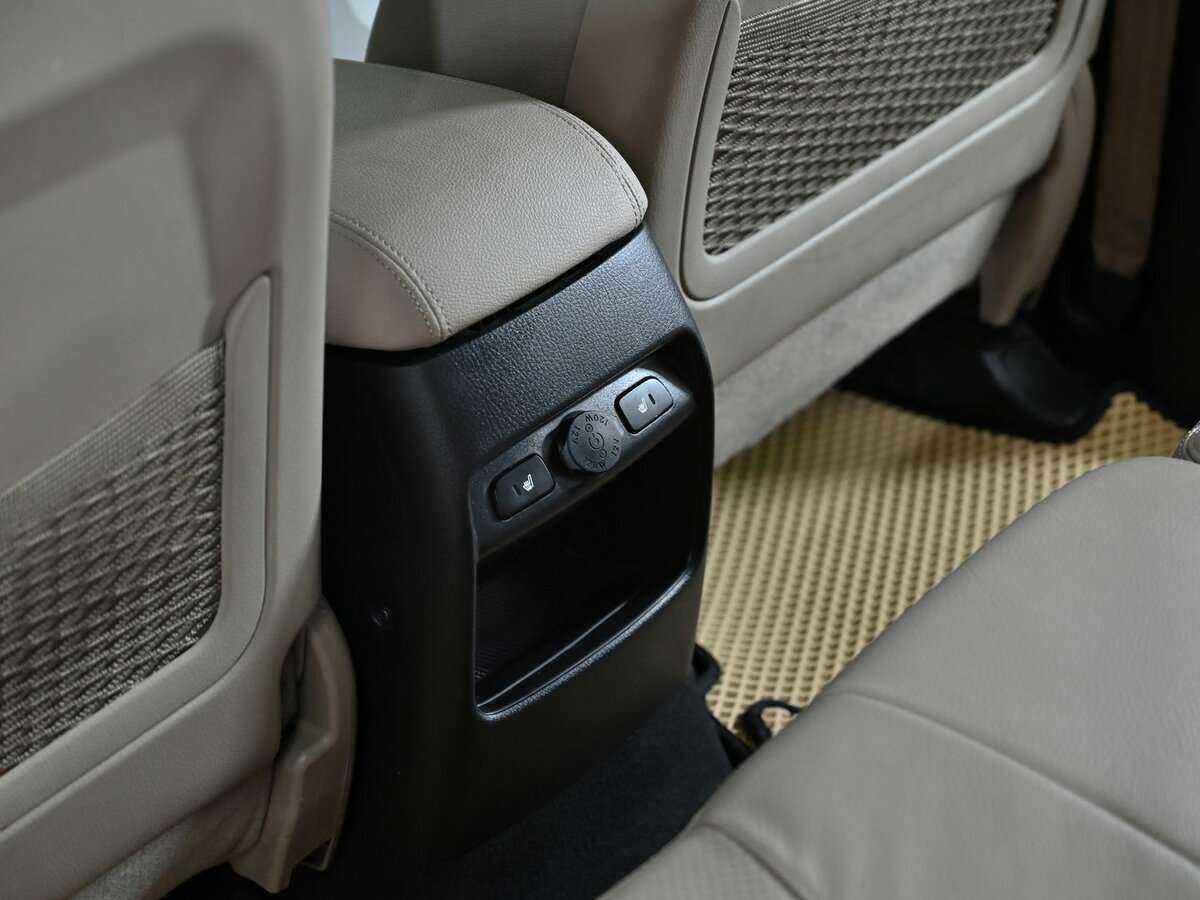 Б/У Киа Соренто 2013 года. Фото: #12