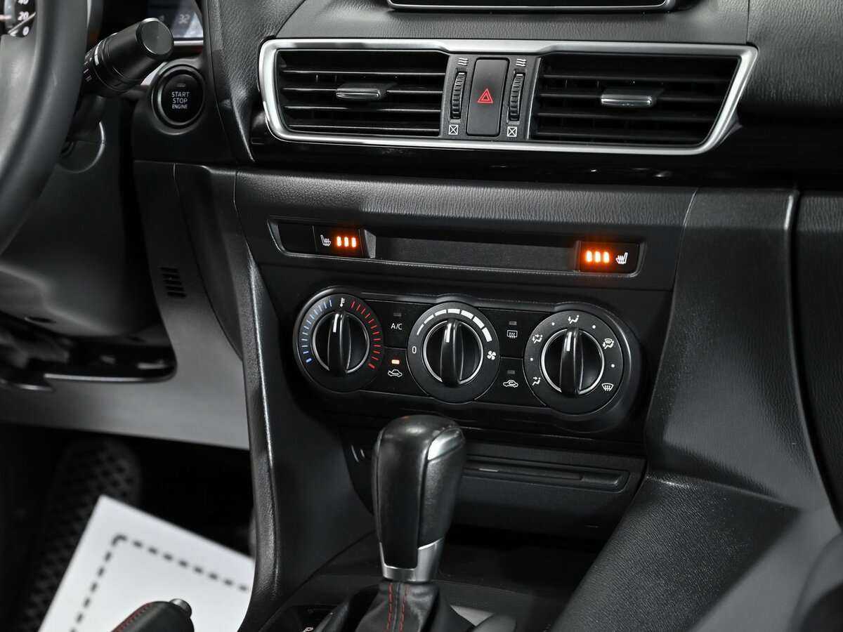 Б/У Мазда 3 2013 года. Фото: #9