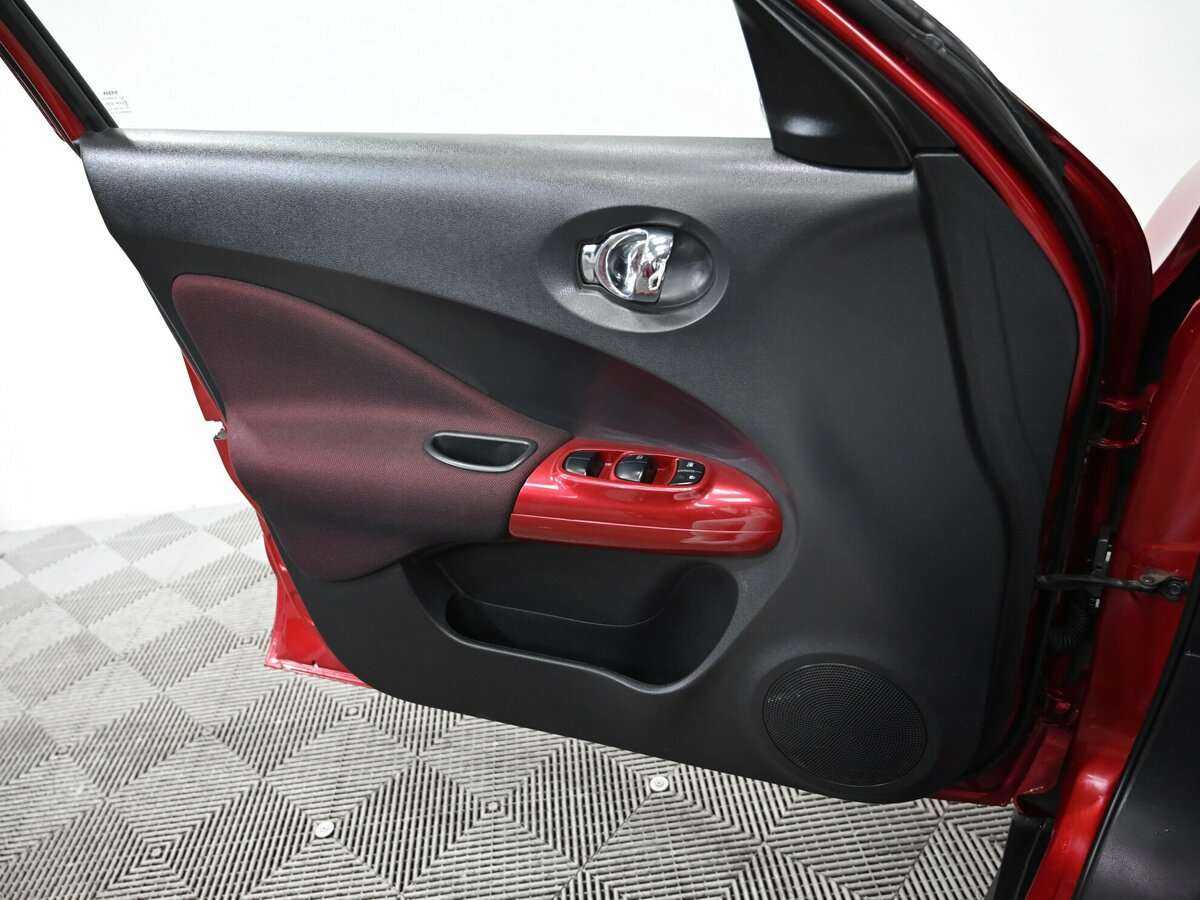 Б/У Ниссан Жук 2013 года. Фото: #12