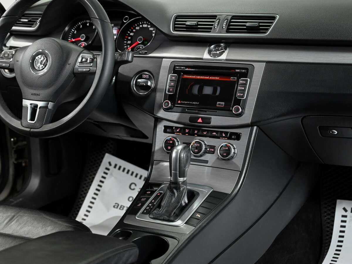 Б/У Фольксваген Пассат 2014 года. Фото: #8