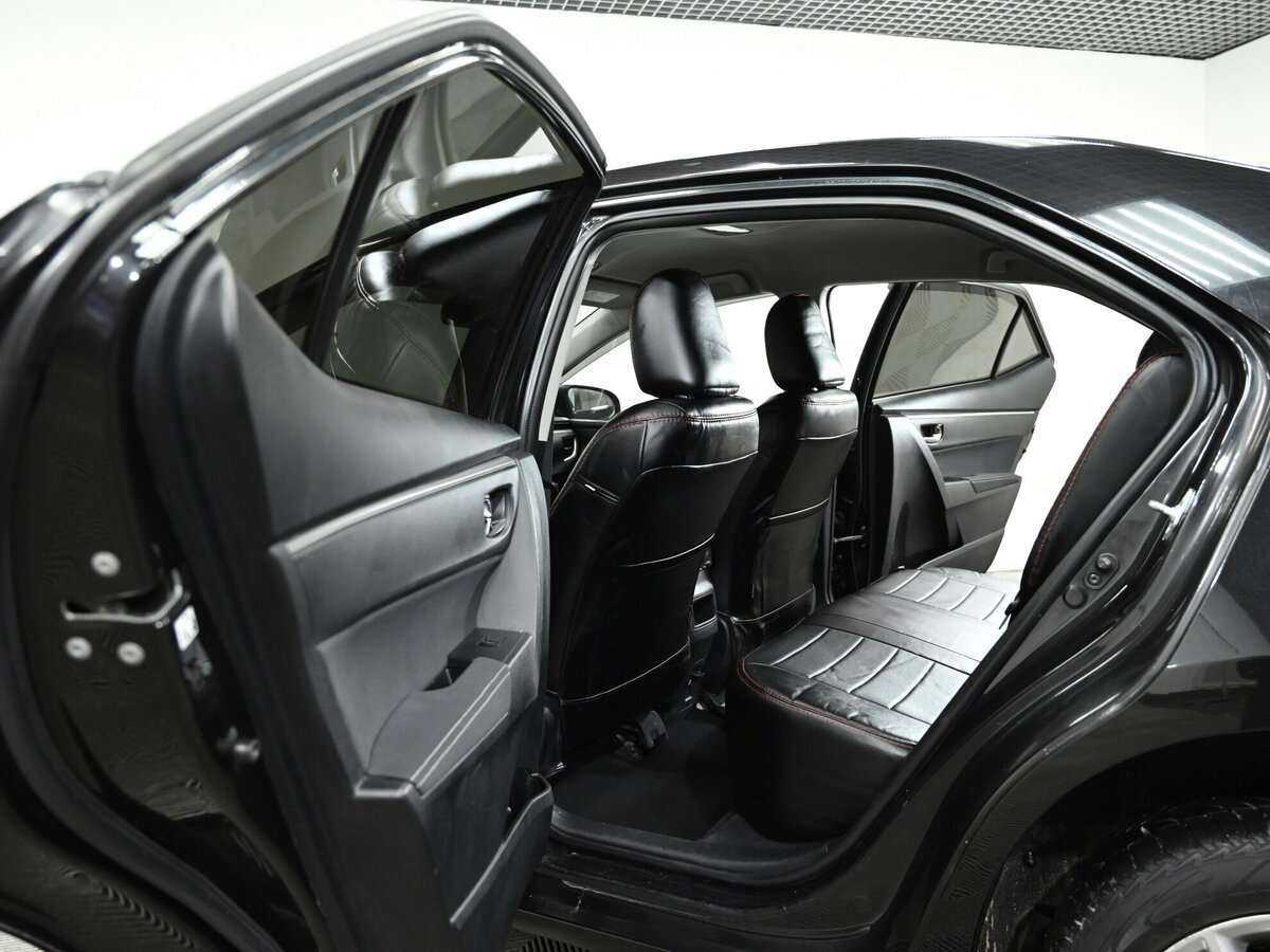 Б/У Тойота Королла 2015 года. Фото: #12