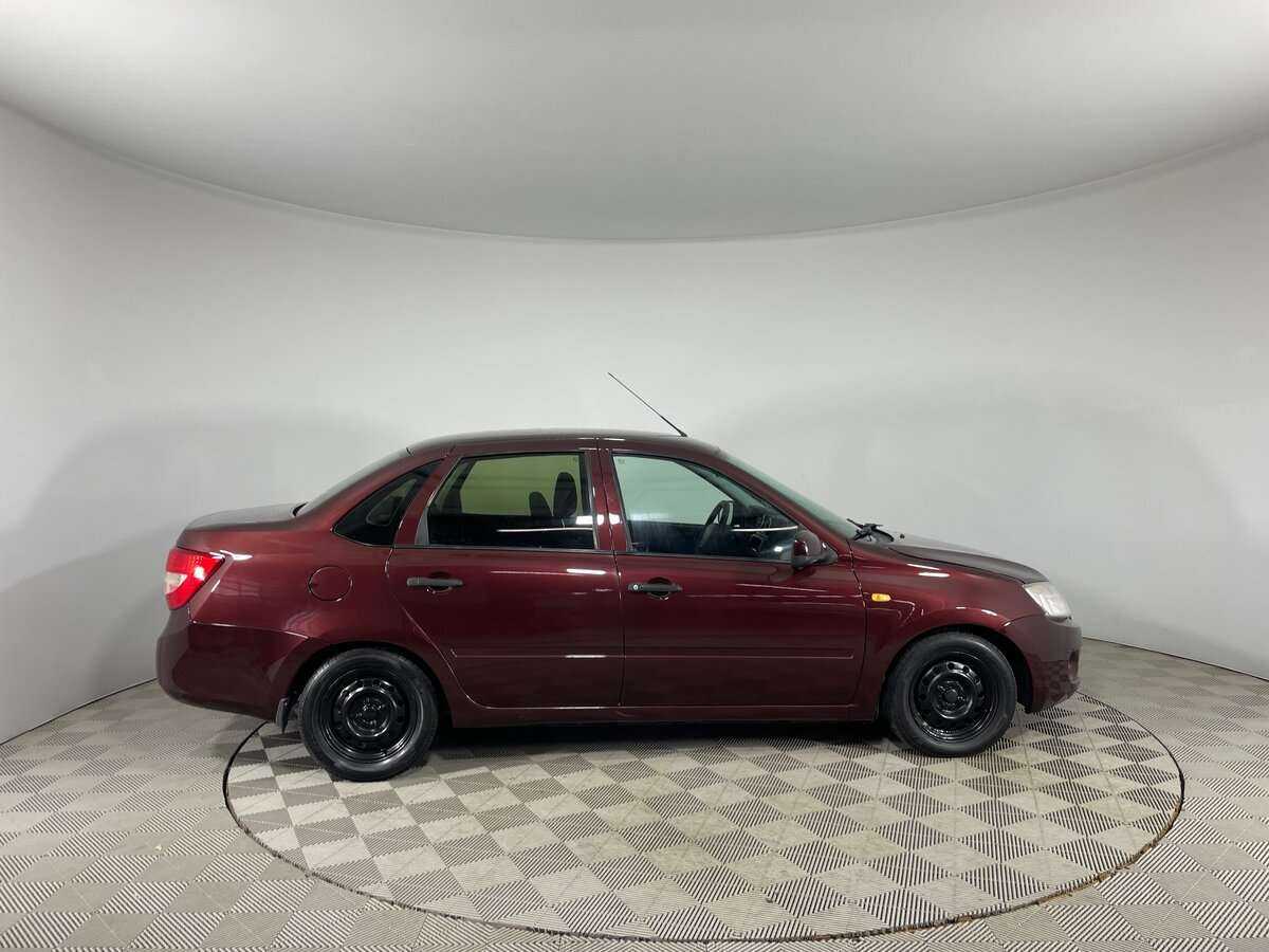 Б/У Лада (ВАЗ) Гранта 2012 года. Фото: #3