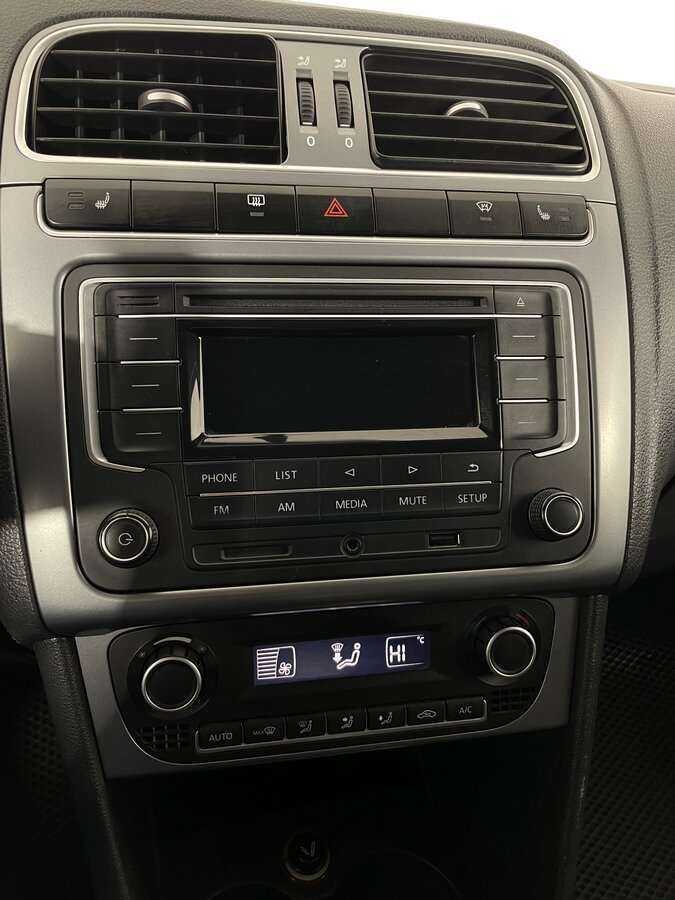 Б/У Фольксваген Поло 2016 года. Фото: #14